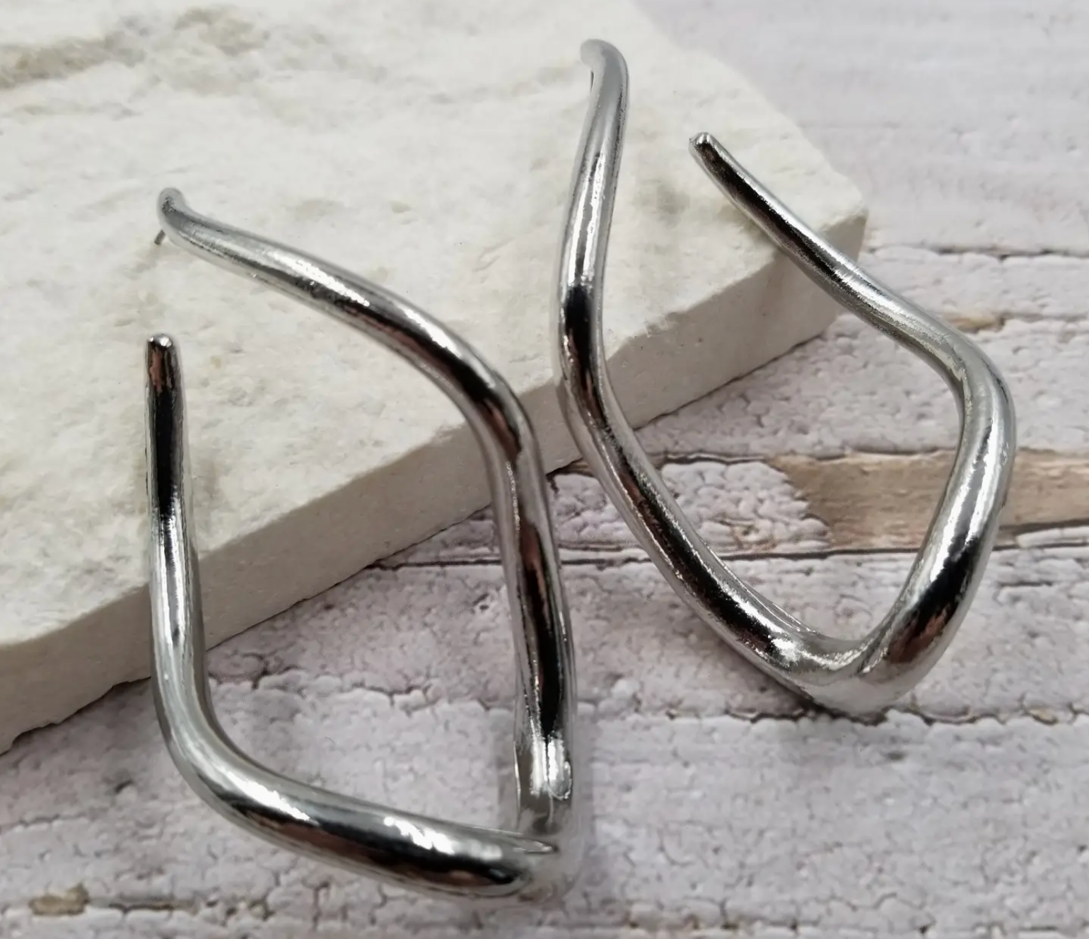 Twisted Line Earrings - Silver - A. Dodson's