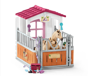 HORSE STALL WITH ARAB HORSES AND GROOM | FREE SHIPPING | A. DODSON'S